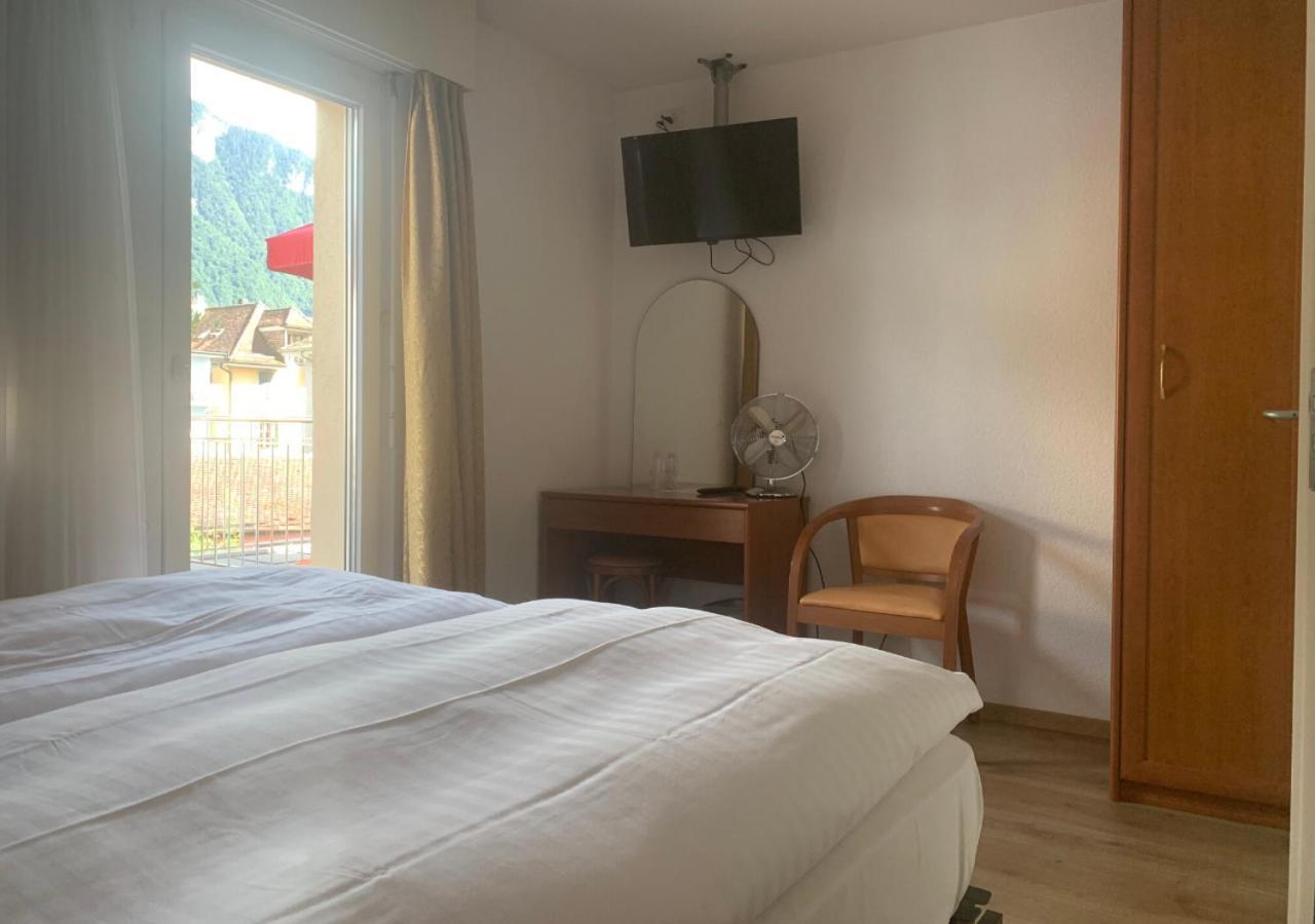 Hotel Du Quai Villeneuve Zewnętrze zdjęcie