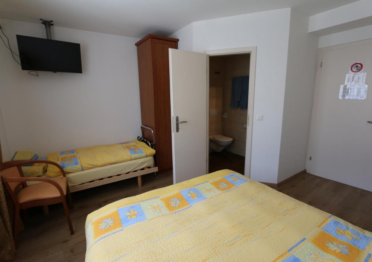 Hotel Du Quai Villeneuve Zewnętrze zdjęcie