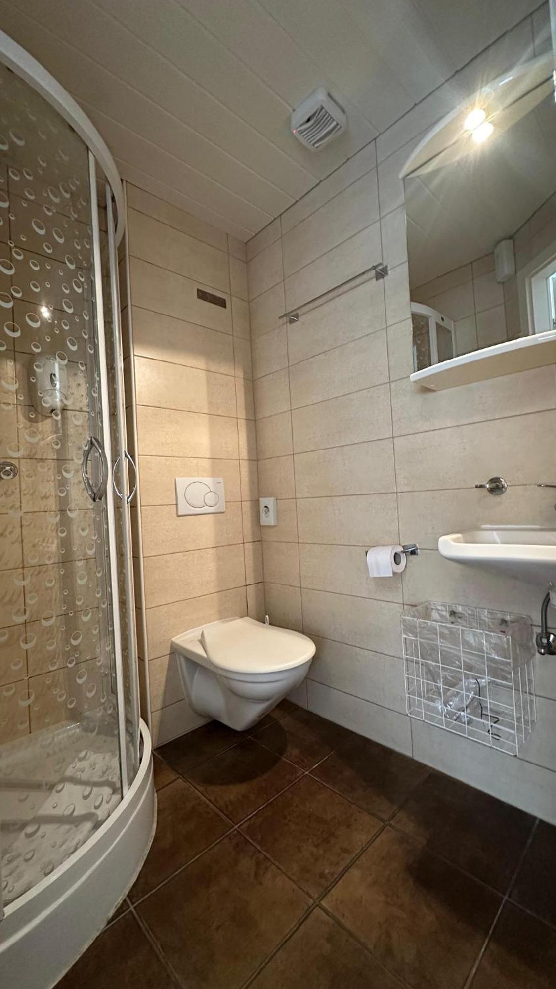Hotel Du Quai Villeneuve Zewnętrze zdjęcie