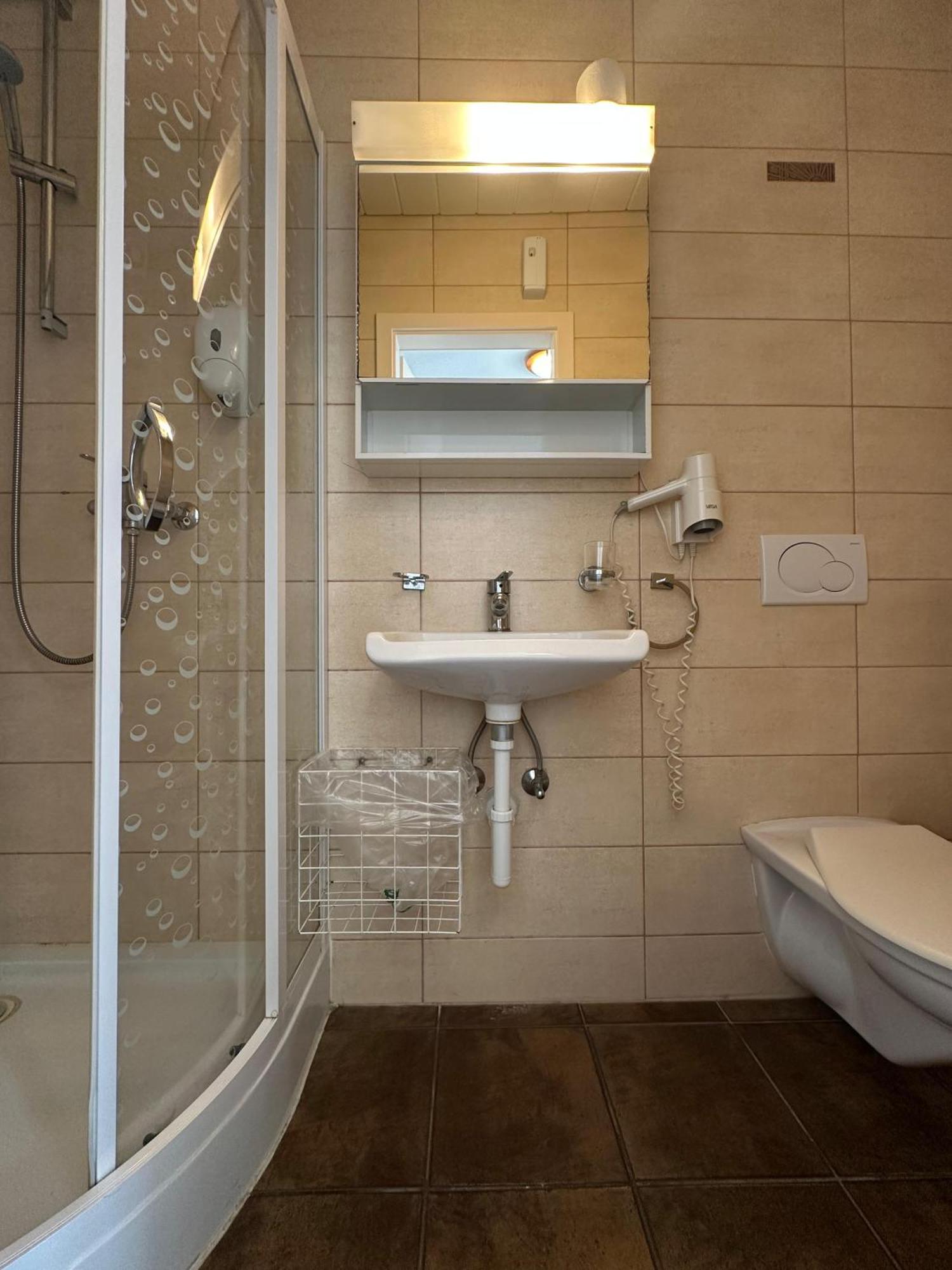 Hotel Du Quai Villeneuve Zewnętrze zdjęcie